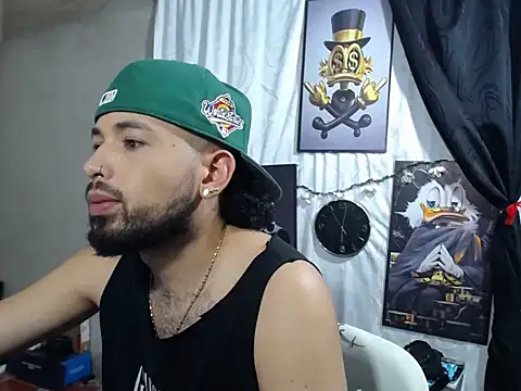 camilorestrepo77 online show from 04-26-26, 06:49