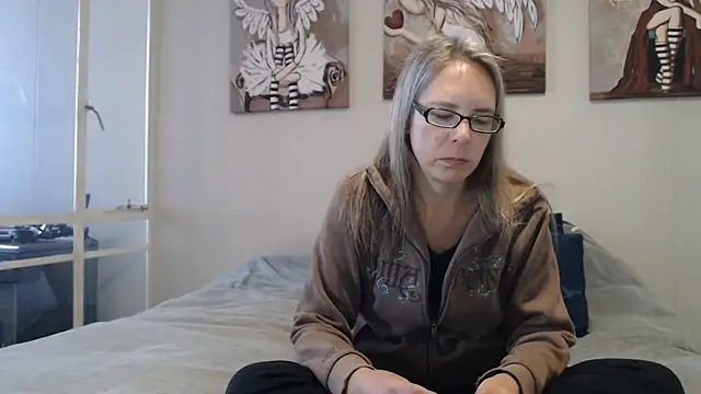 blondiesin50 online show from 07-06-26, 12:24