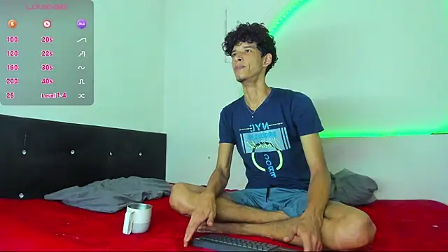 liammendoza98 online show from 04-28-26, 11:04