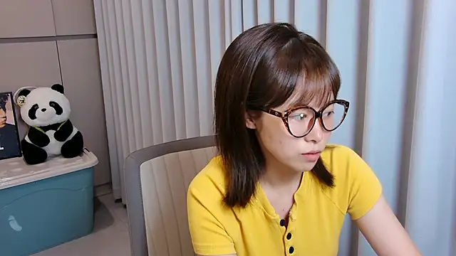 Snapshot of Y-Fanqie chatting on 04-29-26, 12:42 Y-Fanqie online show from 04-29-26, 12:42