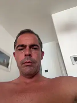 Riccardo86xx online show from 06-18-26, 09:25