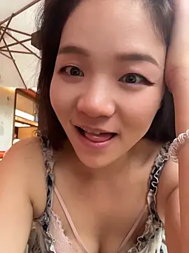 Snapshot of xiaochengzi505 chatting on 06-15-26, 10:17 xiaochengzi505 online show from 06-15-26, 10:17