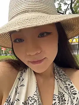 xiaochengzi505 online show from 06-27-26, 01:43