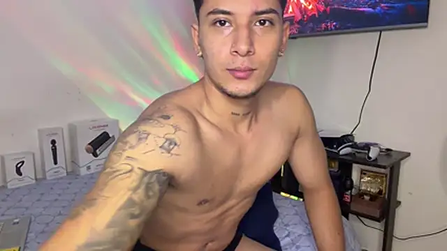 SexxxySquirterStev777 online show from 05-02-26, 08:14
