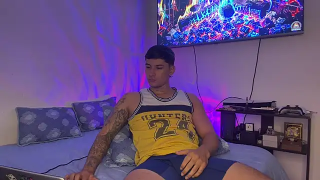 Snapshot of SexxxySquirterStev777 chatting on 07-15-26, 09:36 SexxxySquirterStev777 online show from 07-15-26, 09:36