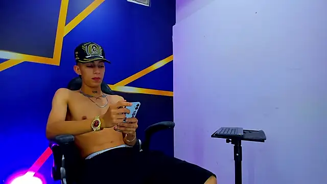 Timmy Turner333 online show from 04-27-26, 06:28