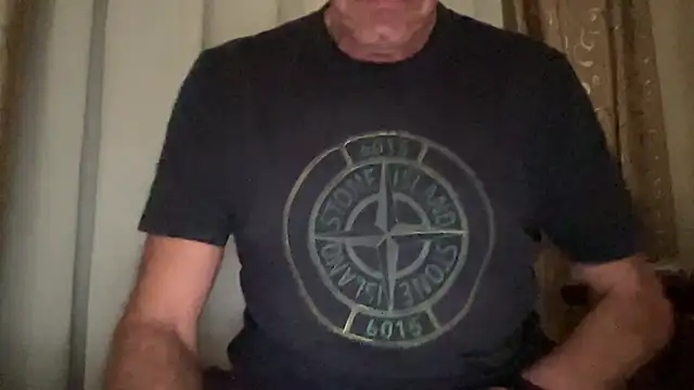 Snapshot of henrybull007 chatting on 06-06-26, 12:21 henrybull007 online show from 06-06-26, 12:21