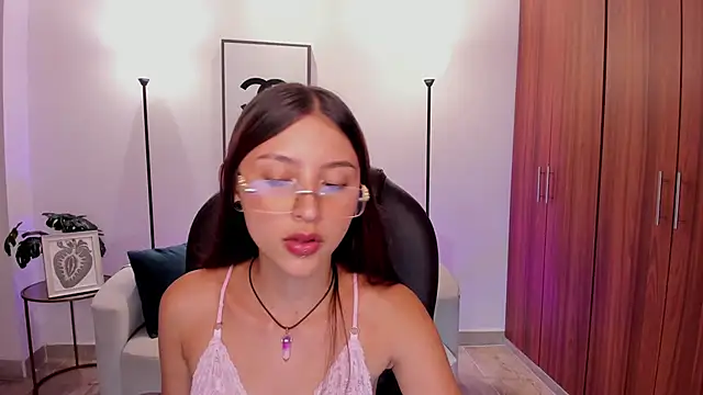 Nikky sweett  online show from 05-11-26, 09:34
