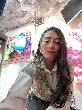 IsabellaMariet online show from 06-18-26, 02:54