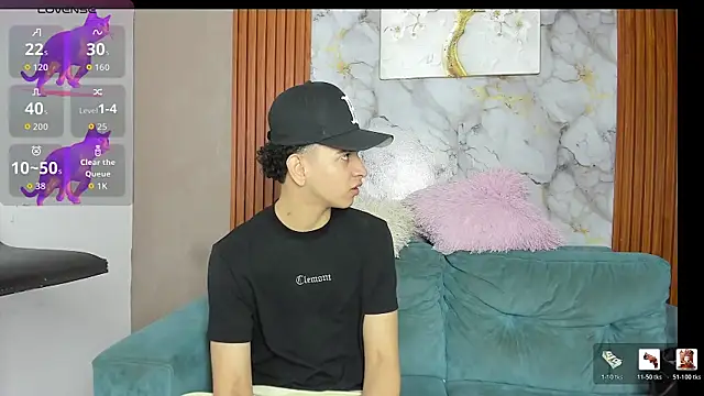 Snapshot of LOVE_GUYS1 chatting on 06-08-26, 03:23 LOVE GUYS1 online show from 06-08-26, 03:23