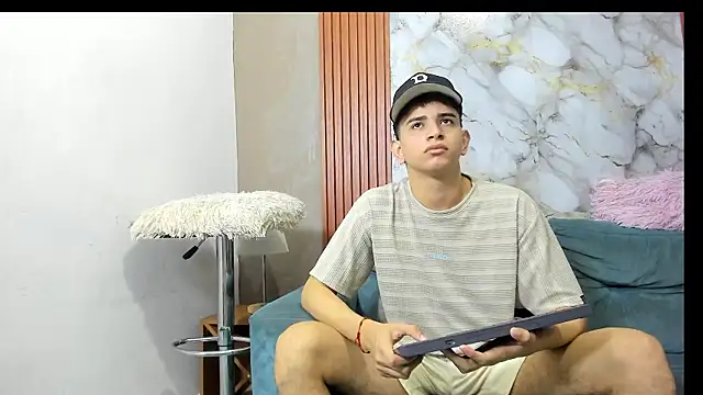 LOVE GUYS1 online show from 07-02-26, 03:29