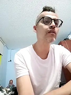 jairo43 online show from 05-04-26, 10:11