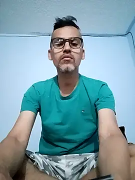 jairo43 online show from 05-11-26, 02:23