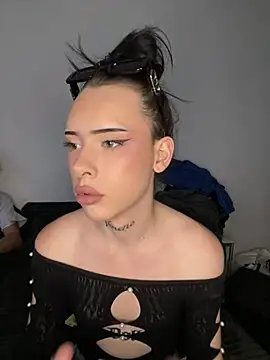 hailiechyll online show from 06-05-26, 07:19