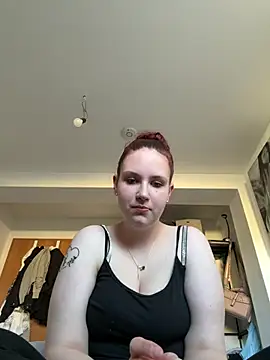 Snapshot of CuteBeaX chatting on 05-22-26, 05:18 CuteBeaX online show from 05-22-26, 05:18