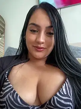 Snapshot of SahanaPrincesss chatting on 06-18-26, 04:55 SahanaPrincesss online show from 06-18-26, 04:55