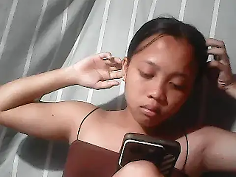 Yours AsianPinayGirl18 online show from 06-08-26, 09:26