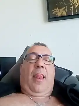 Snapshot of Soloyan chatting on 12-08-24, 03:35 Soloyan online show from 12-08-24, 03:35