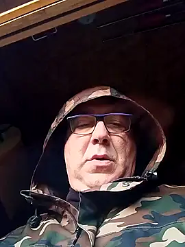 Snapshot of Soloyan chatting on 12-12-24, 07:19 Soloyan online show from 12-12-24, 07:19