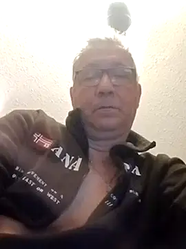 Snapshot of Soloyan chatting on 01-19-25, 05:58 Soloyan online show from 01-19-25, 05:58