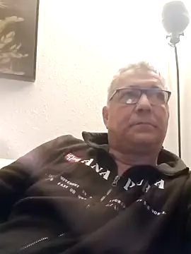 Snapshot of Soloyan chatting on 01-21-25, 06:33 Soloyan online show from 01-21-25, 06:33