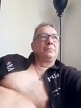 Snapshot of Soloyan chatting on 01-22-25, 08:51 Soloyan online show from 01-22-25, 08:51