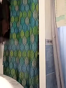 Snapshot of Soloyan chatting on 01-27-25, 11:54 Soloyan online show from 01-27-25, 11:54