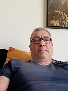 Snapshot of Soloyan chatting on 01-30-25, 01:21 Soloyan online show from 01-30-25, 01:21