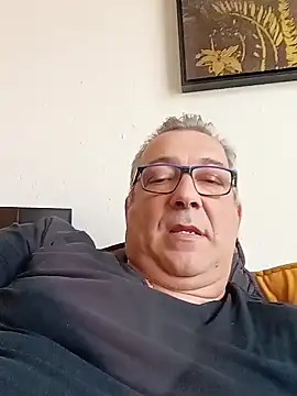 Snapshot of Soloyan chatting on 02-01-25, 02:34 Soloyan online show from 02-01-25, 02:34