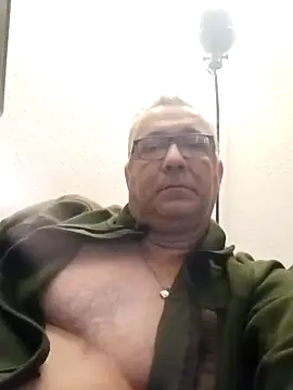 Snapshot of Soloyan chatting on 02-04-25, 06:25 Soloyan online show from 02-04-25, 06:25