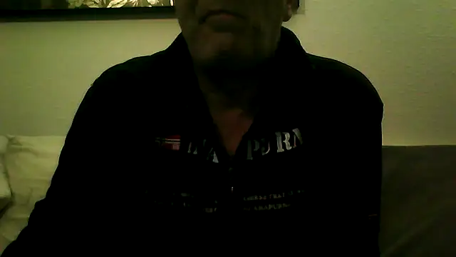 Snapshot of Soloyan chatting on 09-28-25, 04:29 Soloyan online show from 09-28-25, 04:29