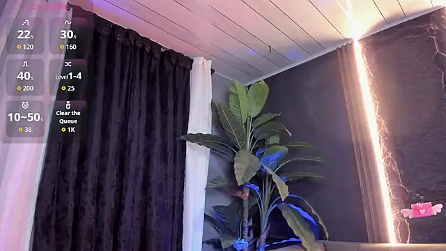 Snapshot of Aili_queen chatting on 06-26-26, 01:59 Aili queen online show from 06-26-26, 01:59