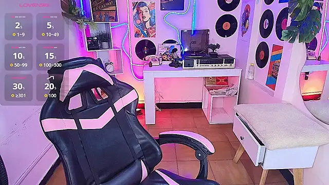Snapshot of Duulce_mia chatting on 06-17-26, 11:34 Duulce mia online show from 06-17-26, 11:34