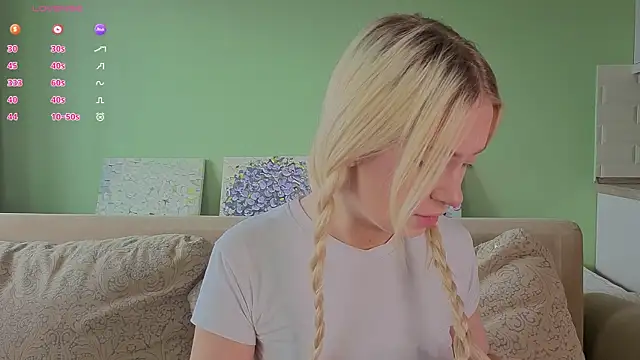 Chanelbayerr online show from 05-10-26, 05:12