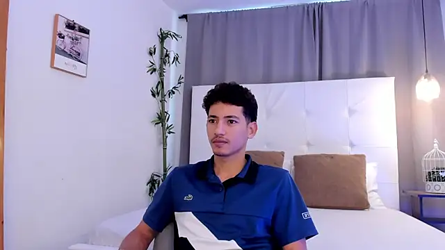 Alejo-and-Thiago online show from 07-21-26, 12:29