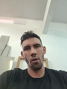 Leandro flores92 online show from 07-16-26, 01:17
