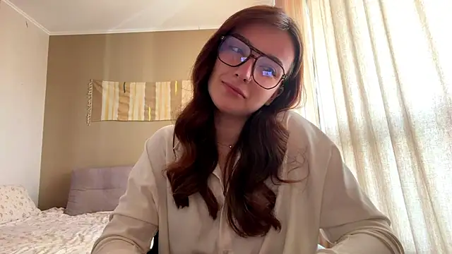 Snapshot of Stella_Rass chatting on 05-14-26, 06:53 Stella Rass online show from 05-14-26, 06:53