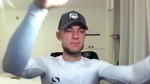 AlbertoVIP23 online show from 04-30-26, 10:36