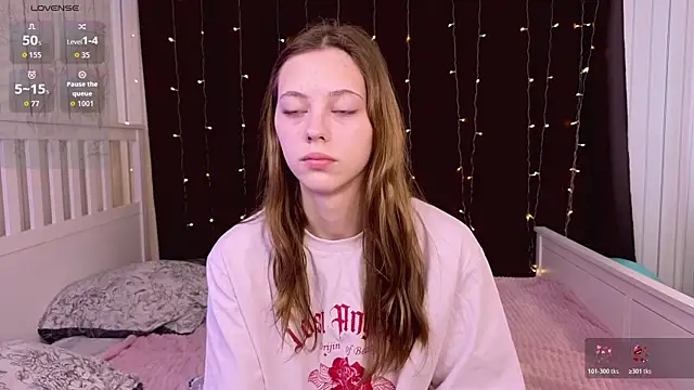 HarriettKitty online show from 06-10-26, 08:13