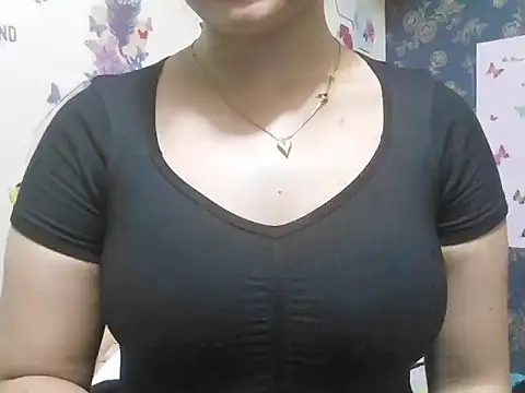 Snapshot of saniya_9 chatting on 05-11-26, 04:04 saniya 9 online show from 05-11-26, 04:04