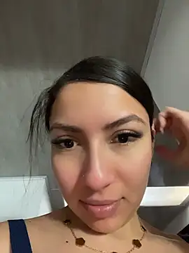 Snapshot of Julieth_ec chatting on 07-03-26, 12:22 Julieth ec online show from 07-03-26, 12:22