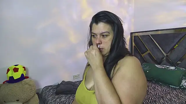Snapshot of Martina_Foxy01 chatting on 06-28-26, 11:27 Martina Foxy01 online show from 06-28-26, 11:27