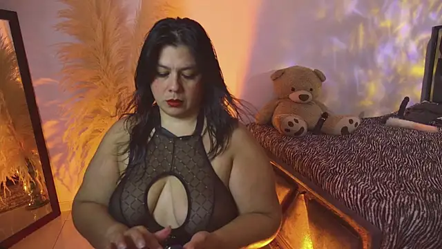 Snapshot of Martina_Foxy01 chatting on 07-10-26, 11:24 Martina Foxy01 online show from 07-10-26, 11:24