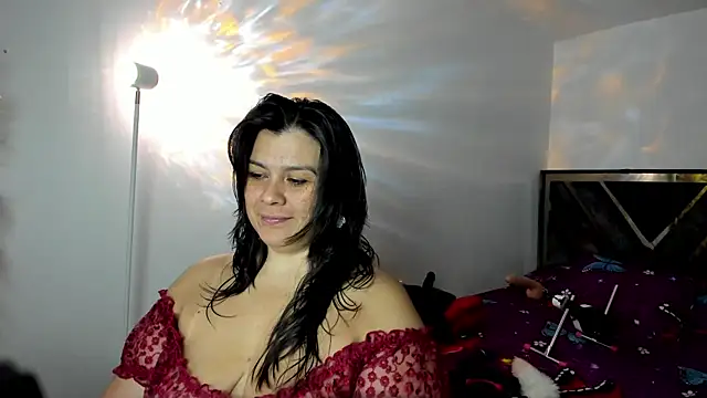 Snapshot of Martina_Foxy01 chatting on 07-25-26, 11:08 Martina Foxy01 online show from 07-25-26, 11:08