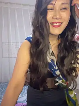 Snapshot of Yu-Meimei chatting on 05-08-26, 02:39 Yu-Meimei online show from 05-08-26, 02:39
