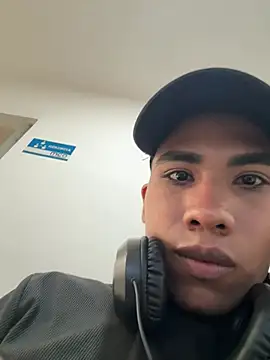 NicolasTylor online show from 05-12-26, 04:26