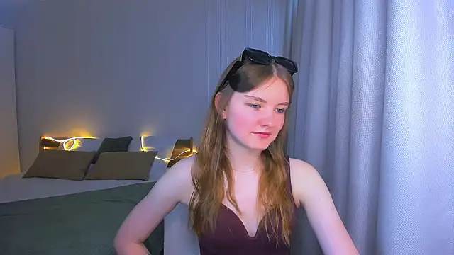 LookEva online show from 06-09-26, 11:11