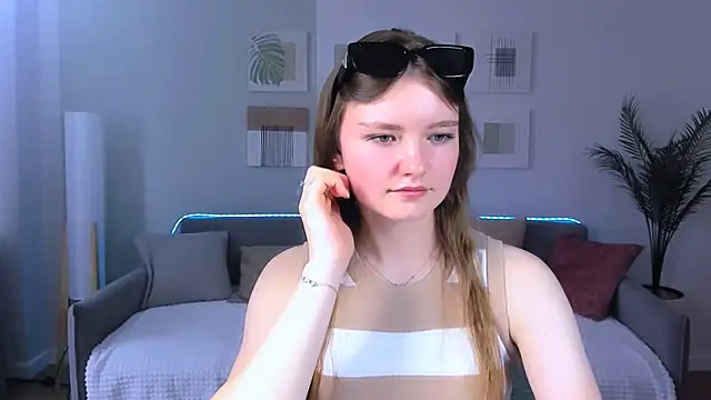 LookEva online show from 06-24-26, 11:20