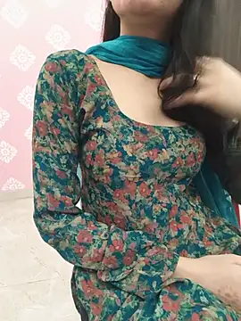 Snapshot of zoya_baby_ chatting on 07-04-26, 04:13 zoya baby online show from 07-04-26, 04:13
