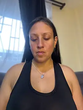 Cloe-Fire online show from 06-18-26, 11:03